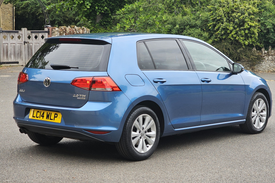 Volkswagen Golf 